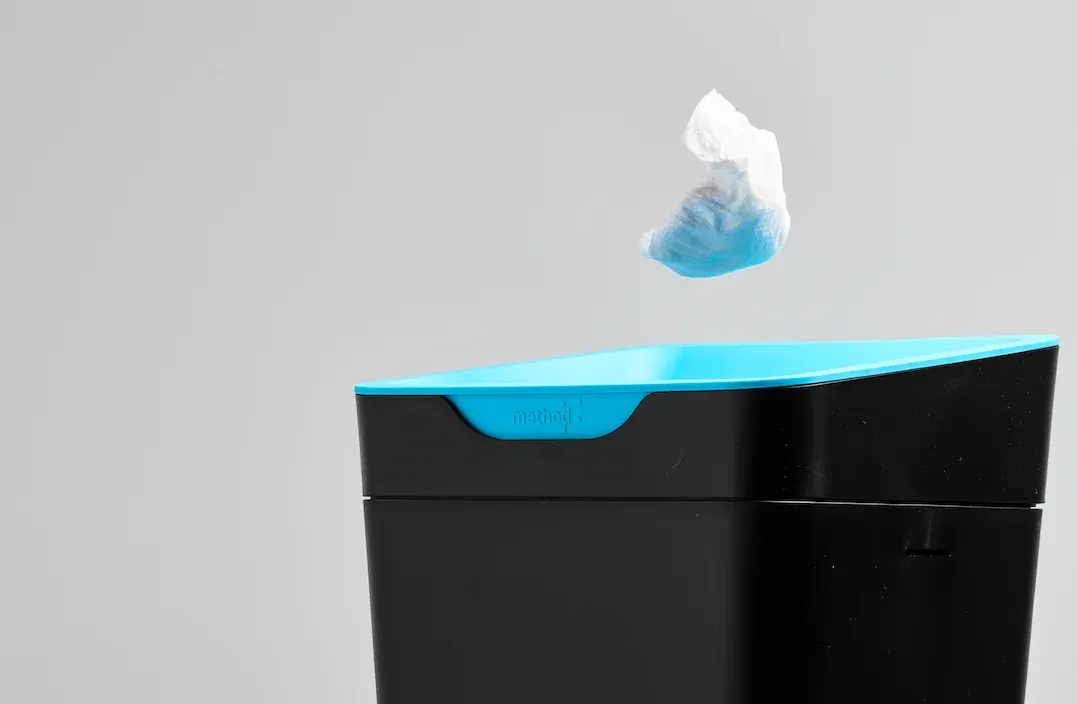 Method 20L bin easy-grip handle for effortless emptying into larger recycling stations